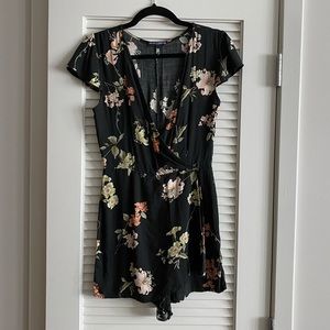 Brandy Melville Romper